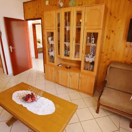 Apartment Boutique In With Terrace *