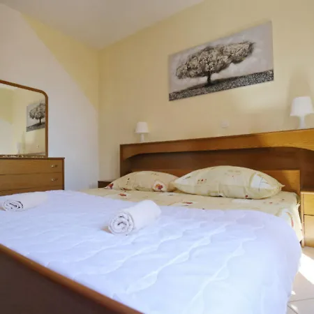 Boutique In With Terrace Tribanj-Kruscica